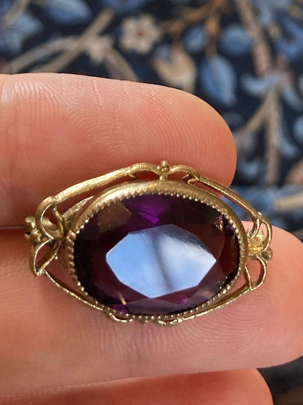 Antique Victorian Faceted Bezel-Set Amethyst Paste Gilt Brooch/Lace Pin C-Clasp